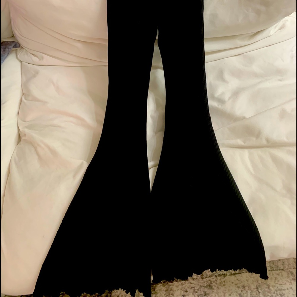 Ribbed High Waisted Super Flare Pant